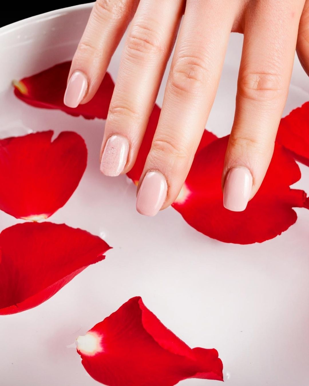 Rose Water Nails 01