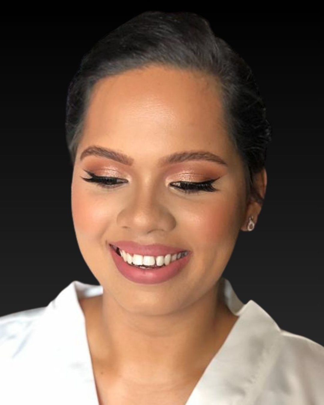 Natural Glam Bridal Look 04